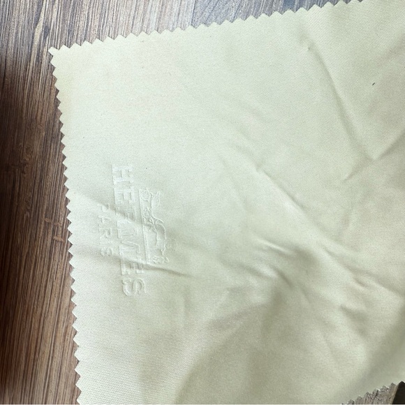 Hermes Bold Orange Sunglasses with Black Lenses - Picture 5 of 8